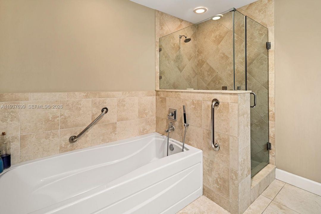 Separate Tub and Shower