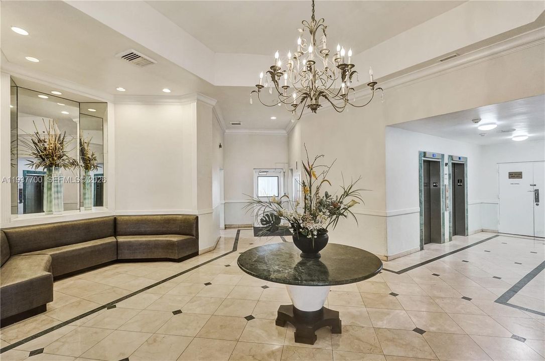 В аренду: $2,000 (1 спален, 2 ванн, 861 Квадратных фут)