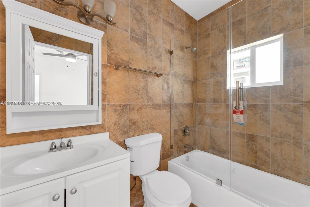 待售: $599,000 (4 贝兹, 3 浴室, 0 平方英尺)