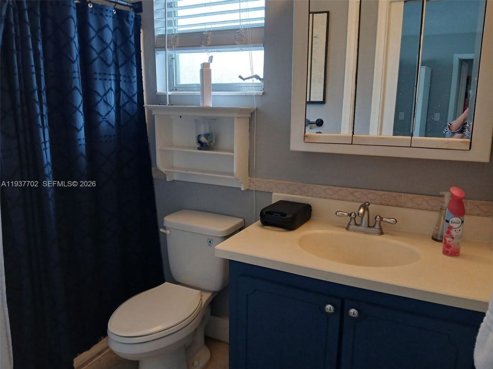 En Venta: $619,900 (3 camas, 2 baños, 1901 Pies cuadrados)