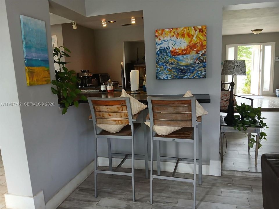 En Venta: $619,900 (3 camas, 2 baños, 1901 Pies cuadrados)