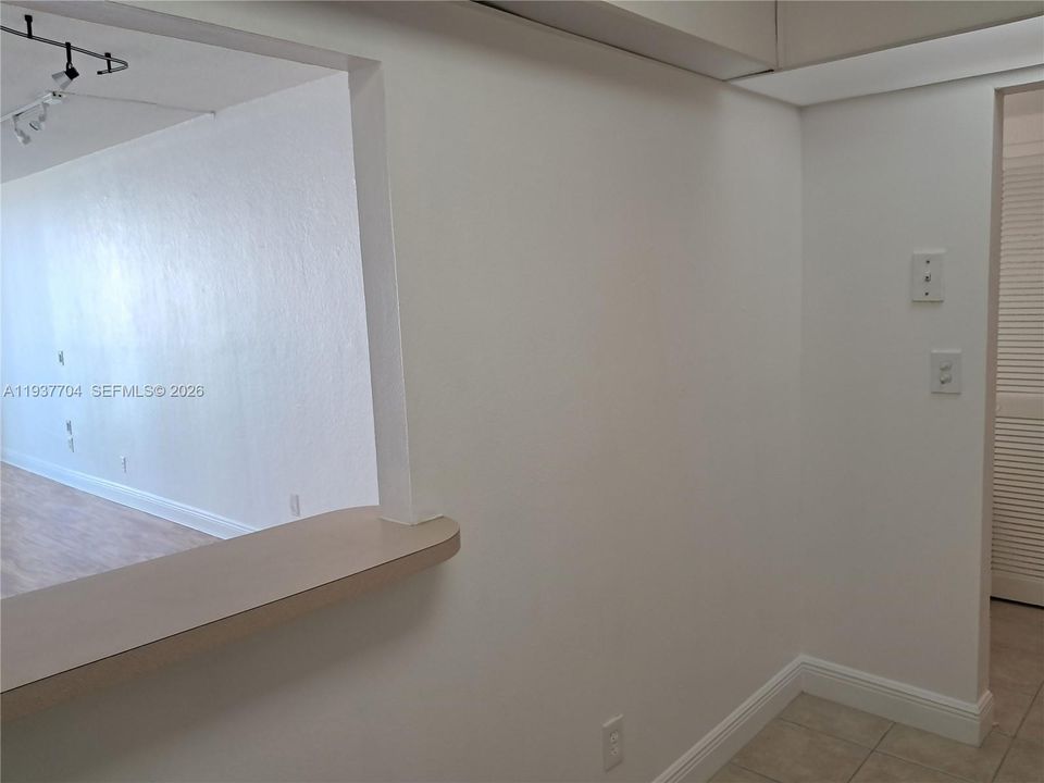 На продажу: $350,000 (1 спален, 1 ванн, 1005 Квадратных фут)