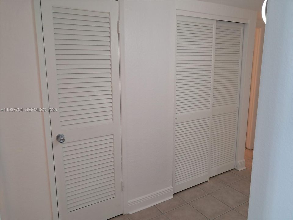 На продажу: $350,000 (1 спален, 1 ванн, 1005 Квадратных фут)