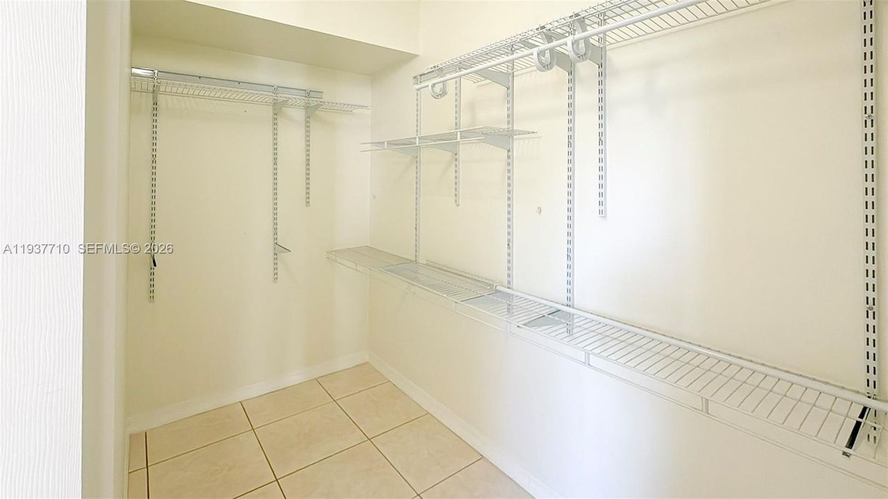 出租: $2,290 (2 贝兹, 2 浴室, 1065 平方英尺)