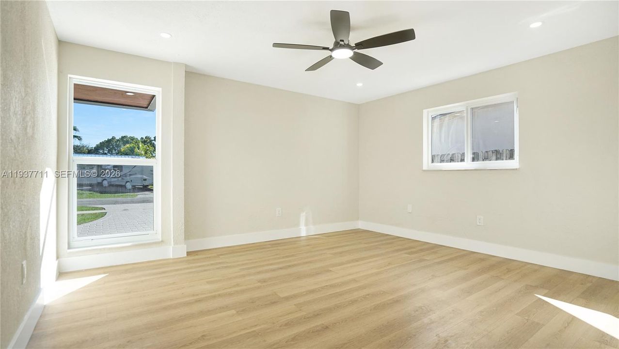 En Venta: $600,000 (3 camas, 2 baños, 1542 Pies cuadrados)