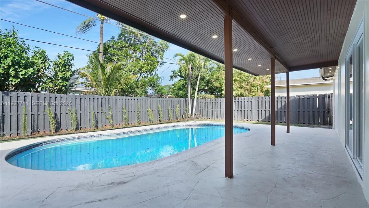 En Venta: $600,000 (3 camas, 2 baños, 1542 Pies cuadrados)