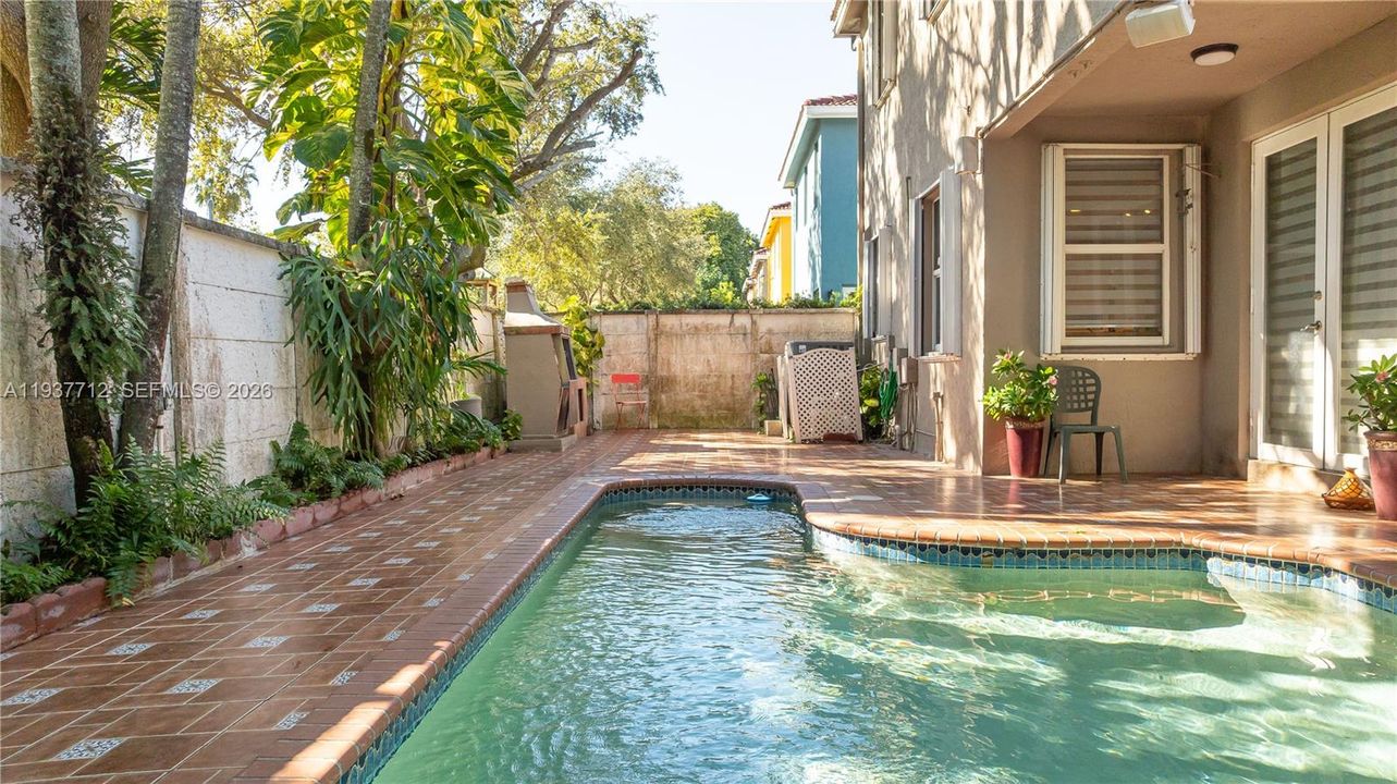 На продажу: $849,921 (4 спален, 3 ванн, 2267 Квадратных фут)