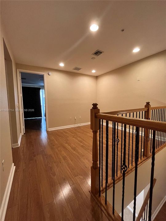 En Venta: $455,000 (3 camas, 2 baños, 1781 Pies cuadrados)