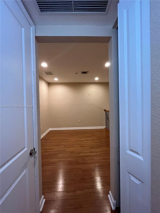 En Venta: $455,000 (3 camas, 2 baños, 1781 Pies cuadrados)