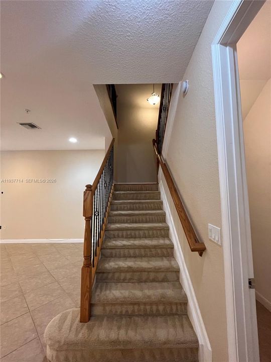 En Venta: $455,000 (3 camas, 2 baños, 1781 Pies cuadrados)