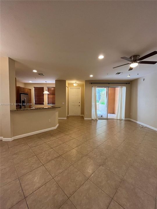 En Venta: $455,000 (3 camas, 2 baños, 1781 Pies cuadrados)