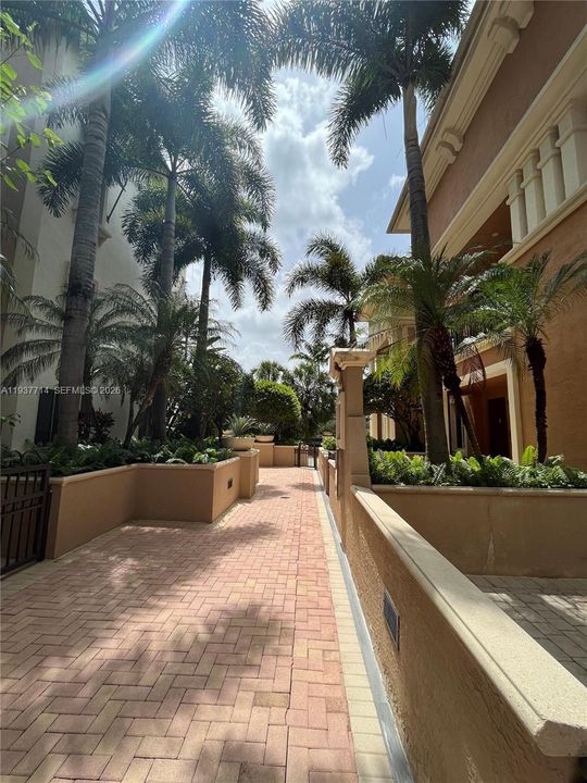 En Venta: $455,000 (3 camas, 2 baños, 1781 Pies cuadrados)