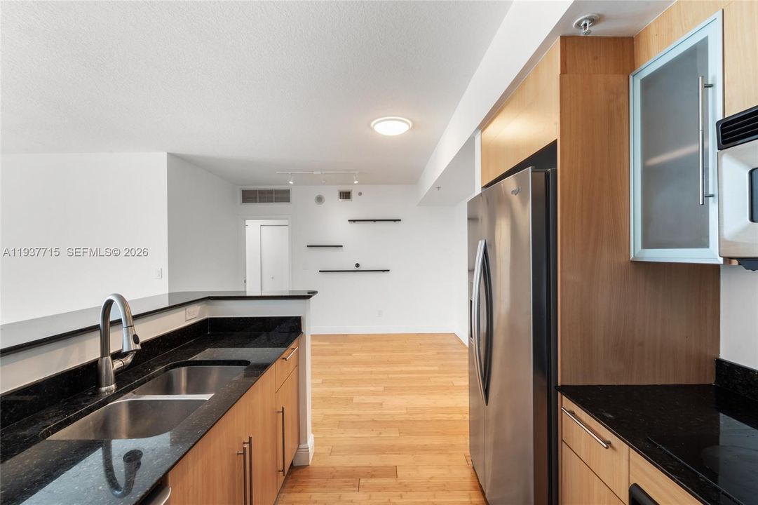 En Venta: $605,000 (2 camas, 2 baños, 1169 Pies cuadrados)