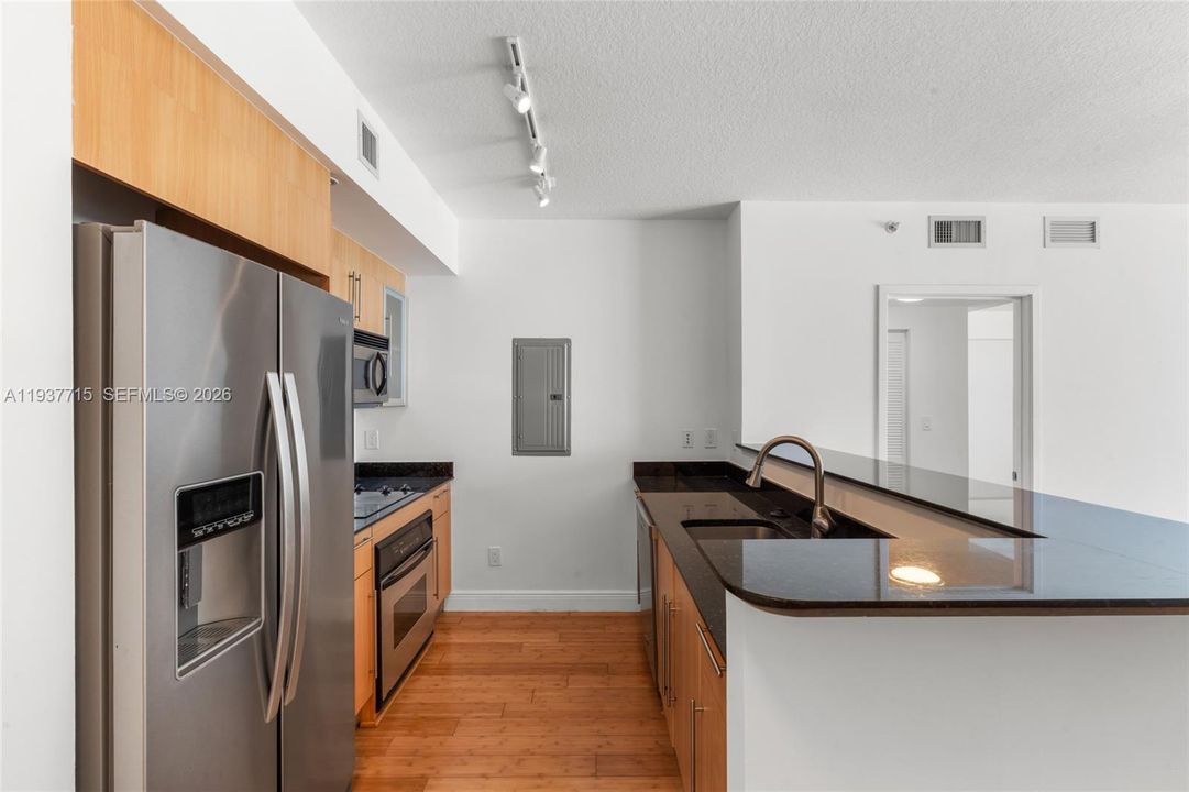 En Venta: $605,000 (2 camas, 2 baños, 1169 Pies cuadrados)