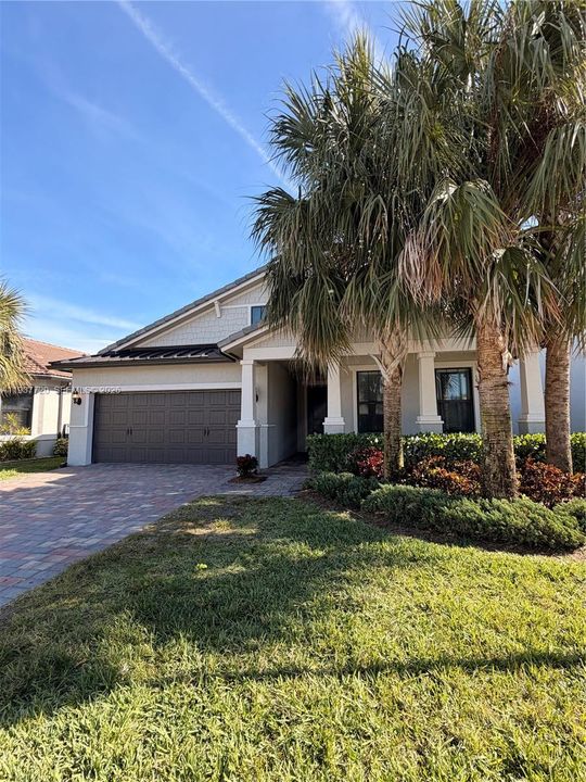 En Venta: $720,000 (3 camas, 2 baños, 2008 Pies cuadrados)