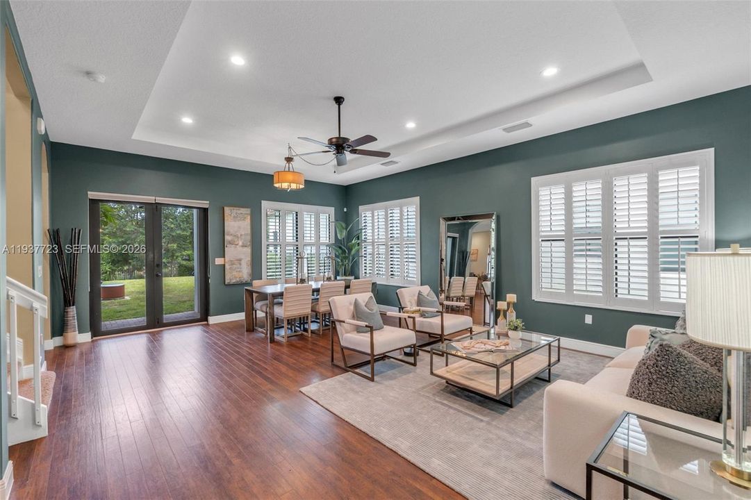 For Rent: $6,000 (4 beds, 3 baths, 2720 Square Feet)