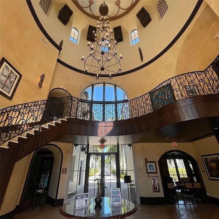 En Venta: $350,000 (2 camas, 2 baños, 1159 Pies cuadrados)