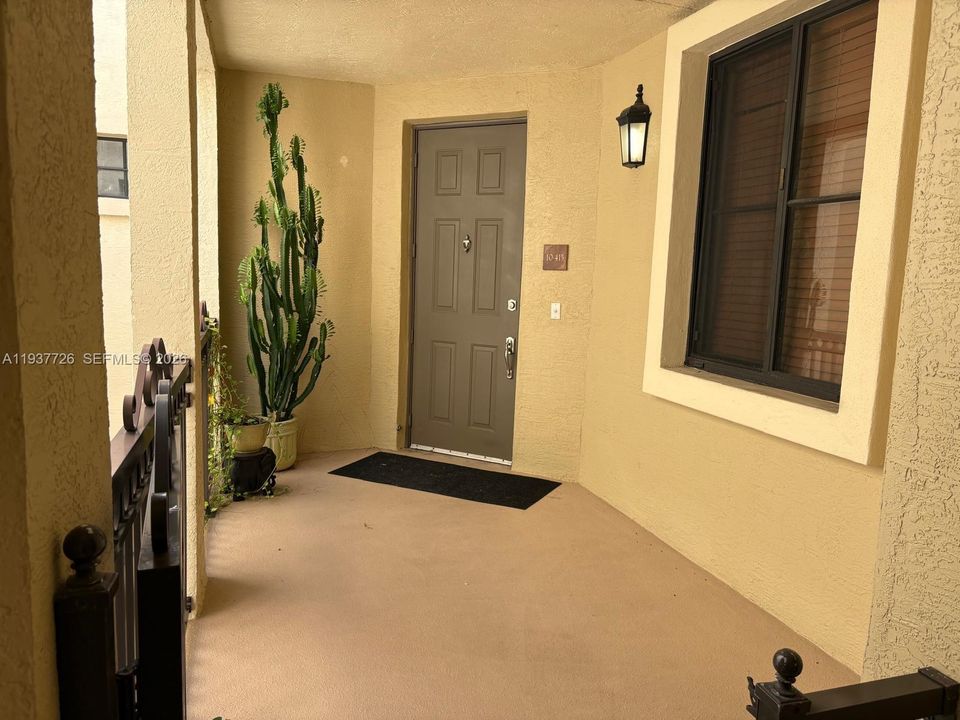 En Venta: $350,000 (2 camas, 2 baños, 1159 Pies cuadrados)