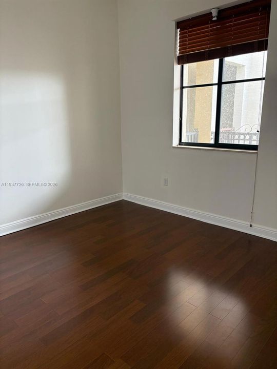 En Venta: $350,000 (2 camas, 2 baños, 1159 Pies cuadrados)