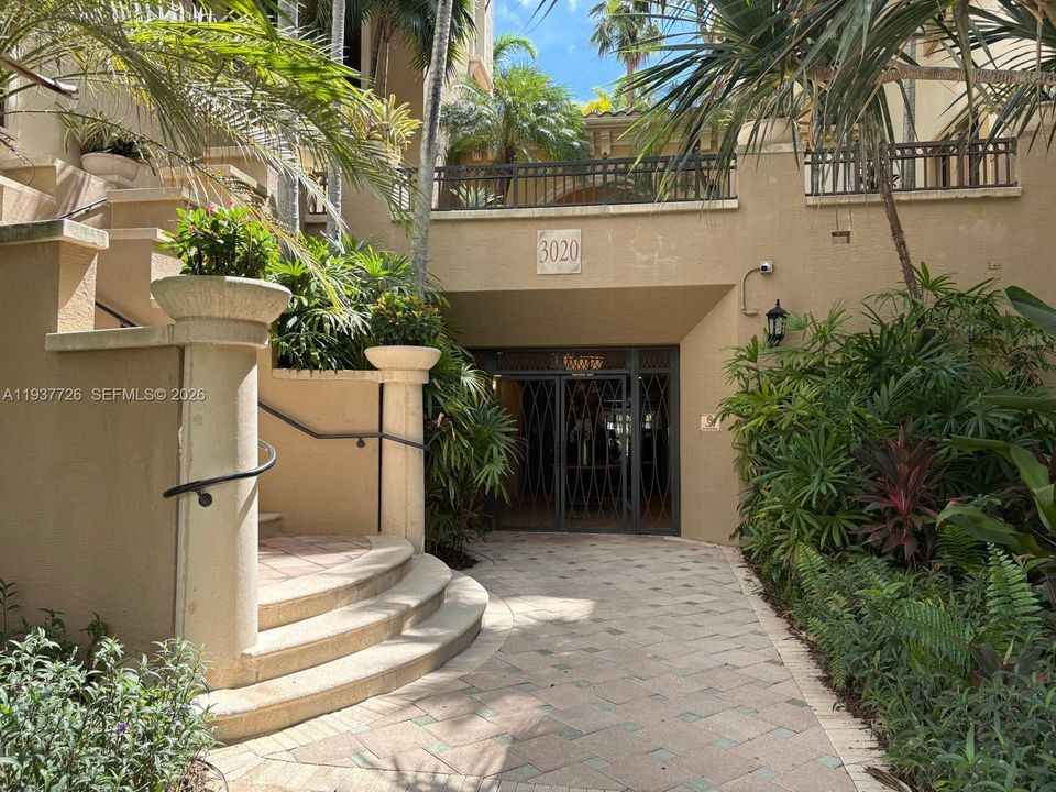 En Venta: $350,000 (2 camas, 2 baños, 1159 Pies cuadrados)