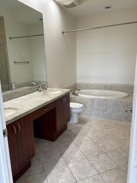 En Venta: $350,000 (2 camas, 2 baños, 1159 Pies cuadrados)