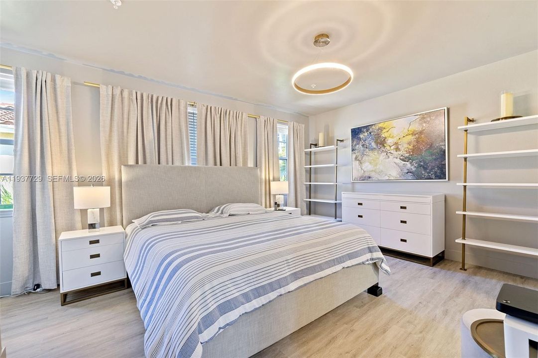 For Sale: $849,000 (3 beds, 2 baths, 1580 Square Feet)