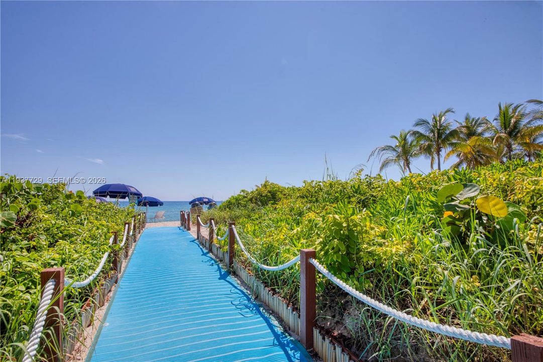 For Sale: $849,000 (3 beds, 2 baths, 1580 Square Feet)