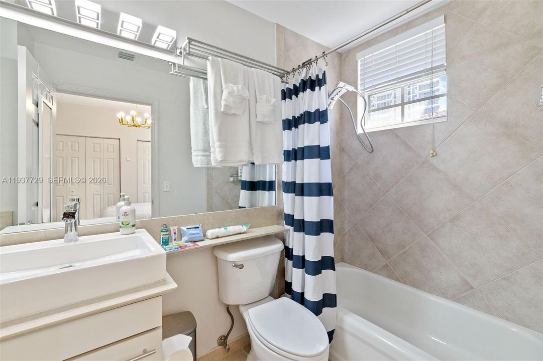 For Sale: $849,000 (3 beds, 2 baths, 1580 Square Feet)