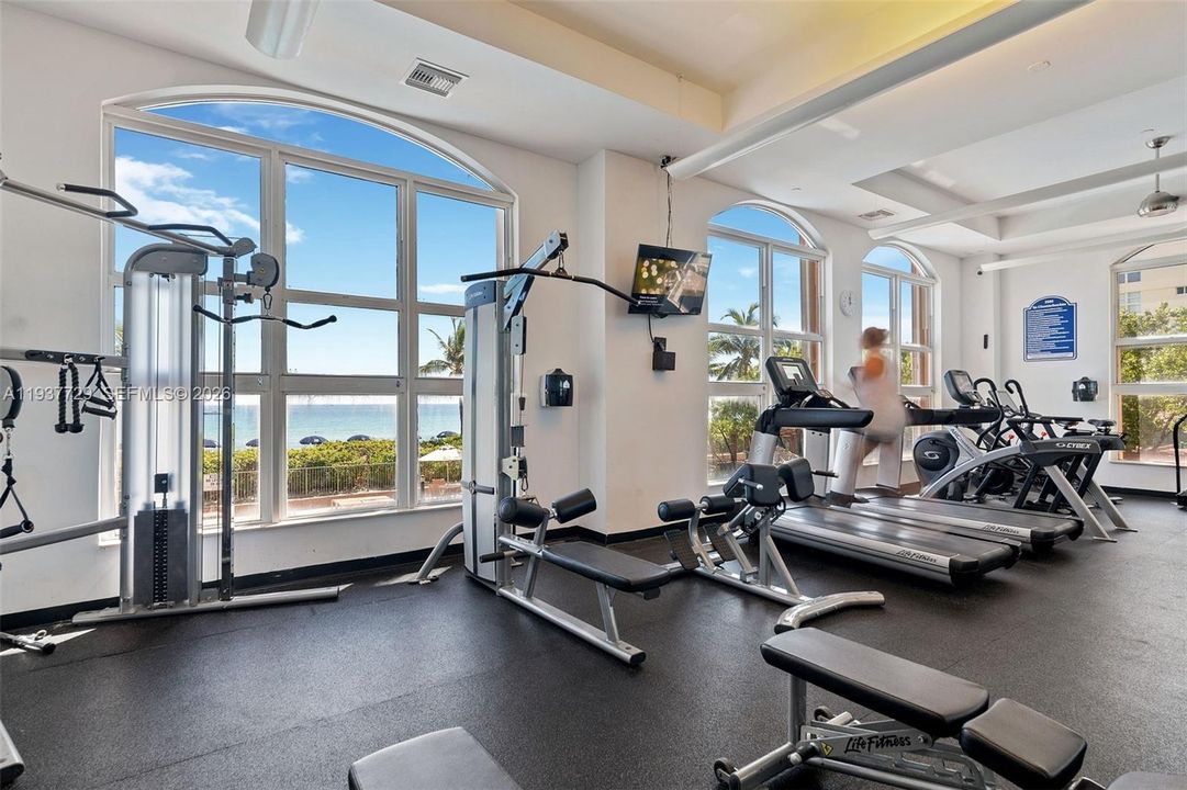 For Sale: $849,000 (3 beds, 2 baths, 1580 Square Feet)