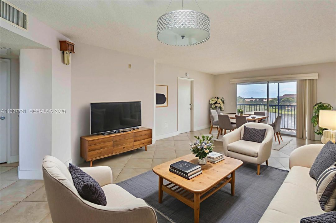 出租: $2,300 (2 贝兹, 2 浴室, 1207 平方英尺)