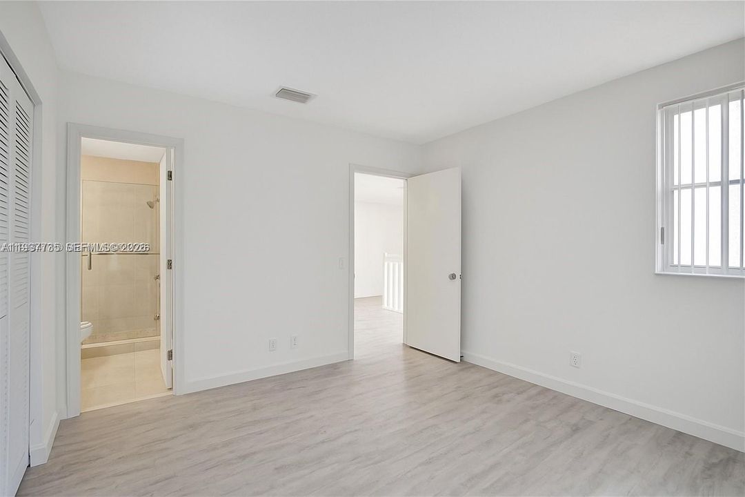 На продажу: $874,900 (5 спален, 3 ванн, 0 Квадратных фут)