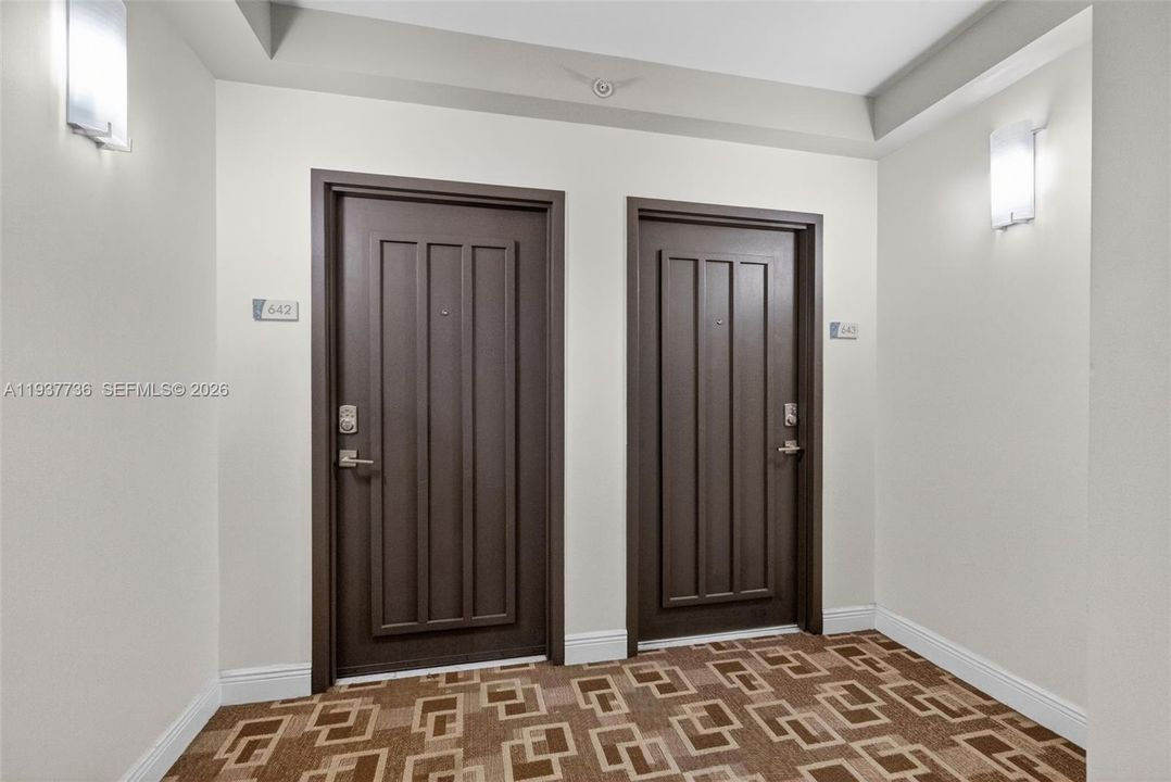 For Sale: $550,000 (3 beds, 2 baths, 1529 Square Feet)