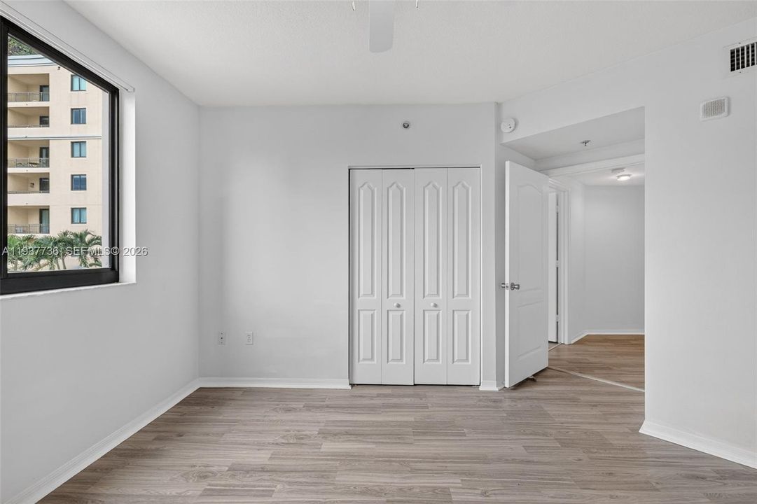 For Sale: $550,000 (3 beds, 2 baths, 1529 Square Feet)