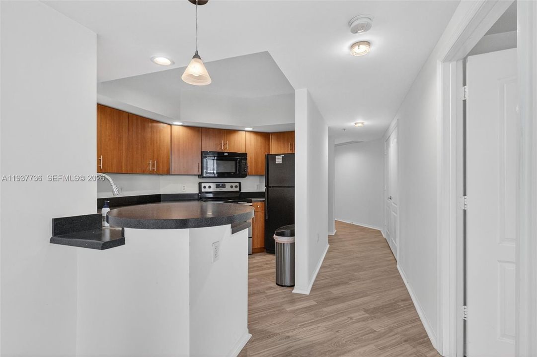 For Sale: $550,000 (3 beds, 2 baths, 1529 Square Feet)