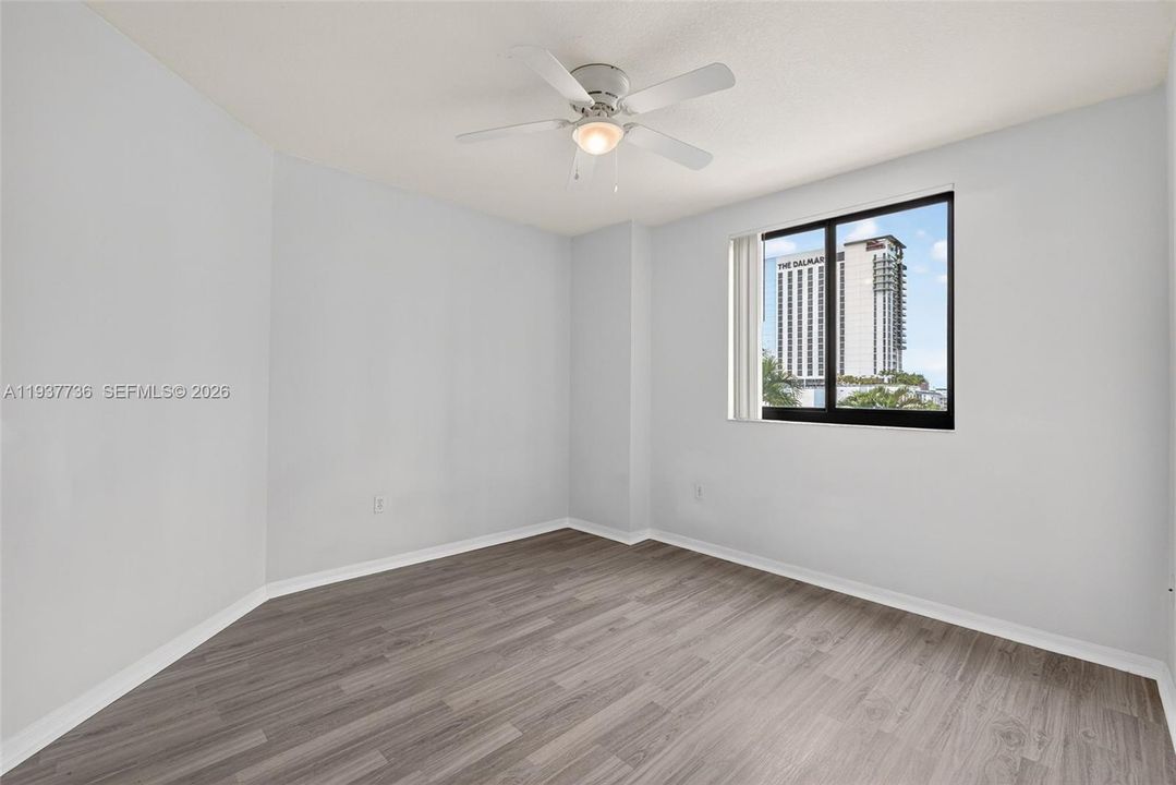 For Sale: $550,000 (3 beds, 2 baths, 1529 Square Feet)