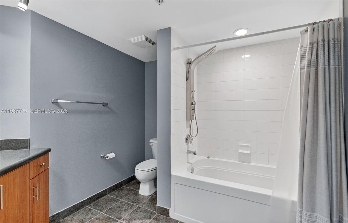 For Sale: $550,000 (3 beds, 2 baths, 1529 Square Feet)