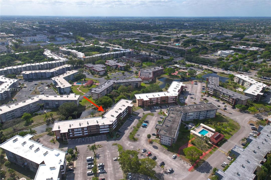 待售: $119,000 (1 贝兹, 1 浴室, 768 平方英尺)