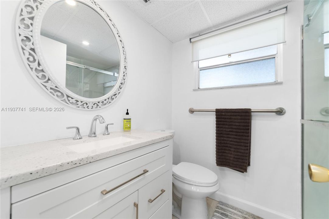 待售: $119,000 (1 贝兹, 1 浴室, 768 平方英尺)