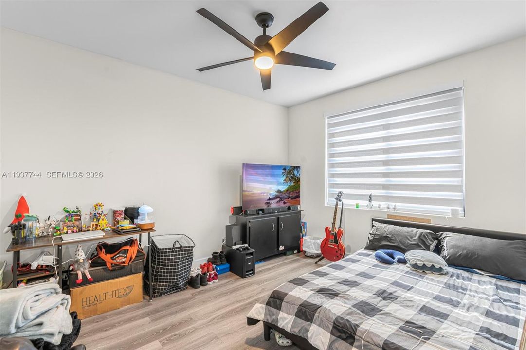 En Renta: $3,500 (4 camas, 3 baños, 4195 Pies cuadrados)