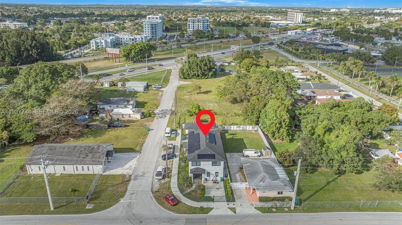 En Renta: $3,500 (4 camas, 3 baños, 4195 Pies cuadrados)