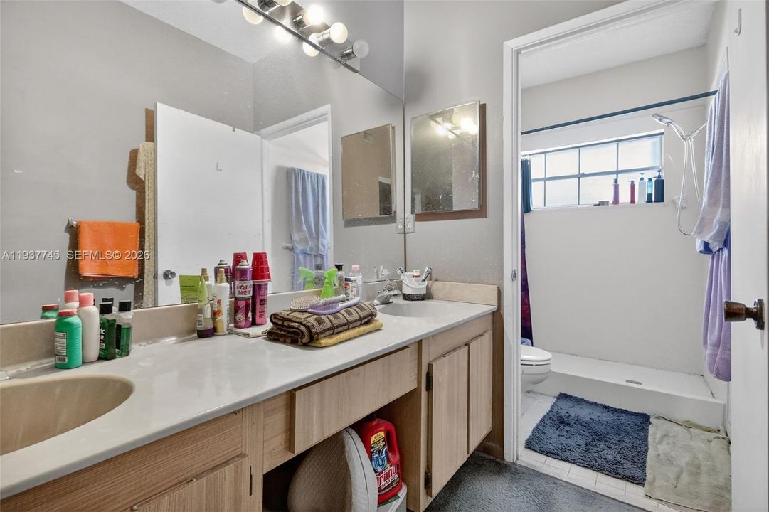 For Sale: $379,000 (3 beds, 2 baths, 1474 Square Feet)