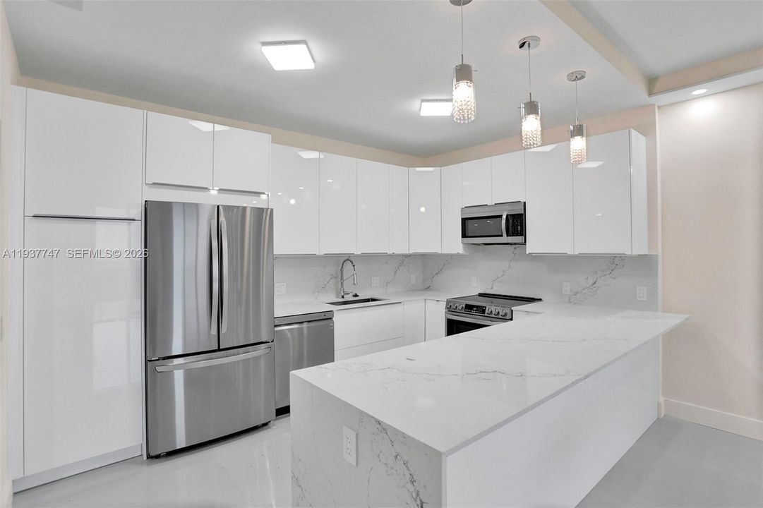 For Rent: $4,000 (3 beds, 2 baths, 1549 Square Feet)