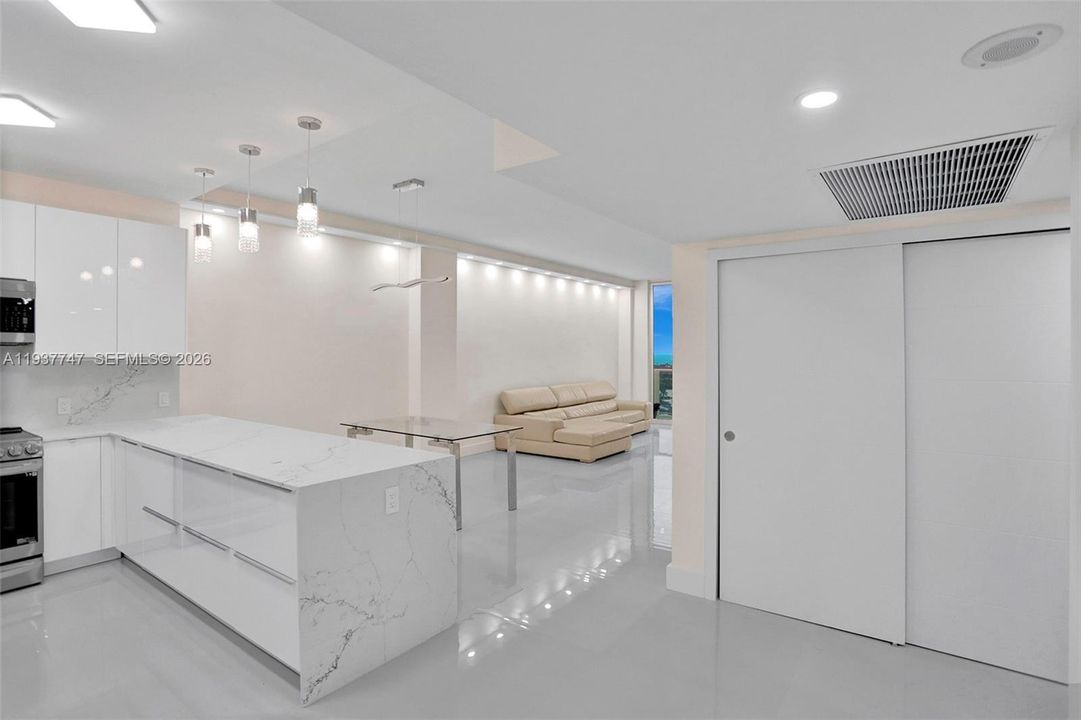 For Rent: $4,000 (3 beds, 2 baths, 1549 Square Feet)