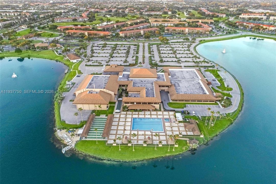 出租: $1,575 (1 贝兹, 1 浴室, 685 平方英尺)