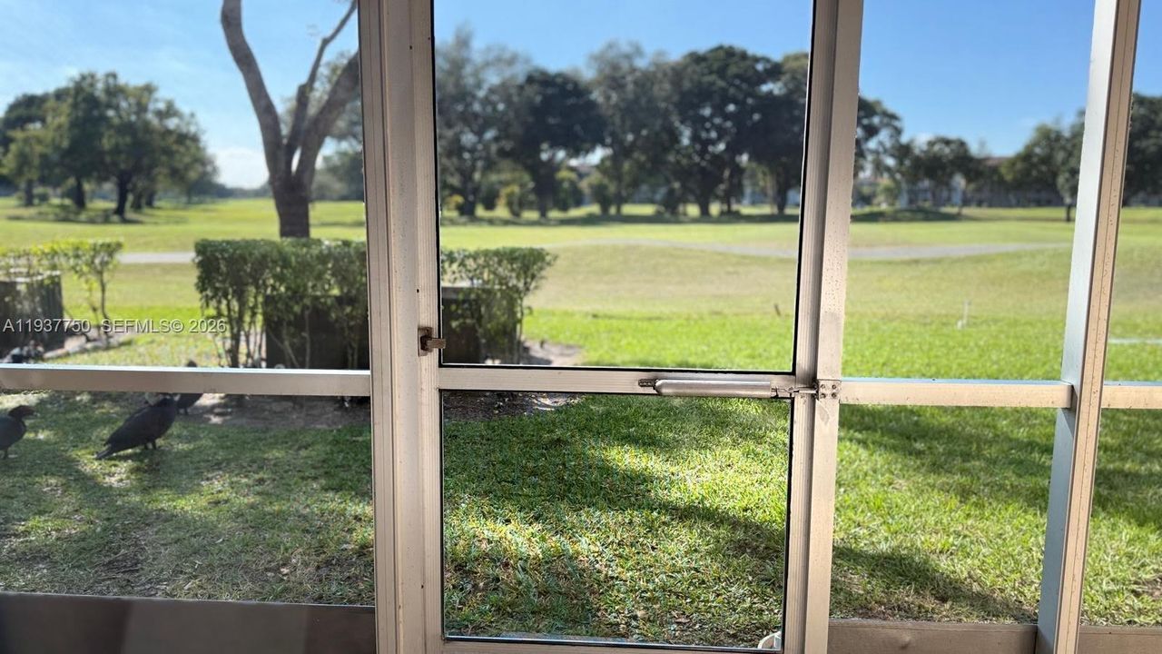 出租: $1,575 (1 贝兹, 1 浴室, 685 平方英尺)