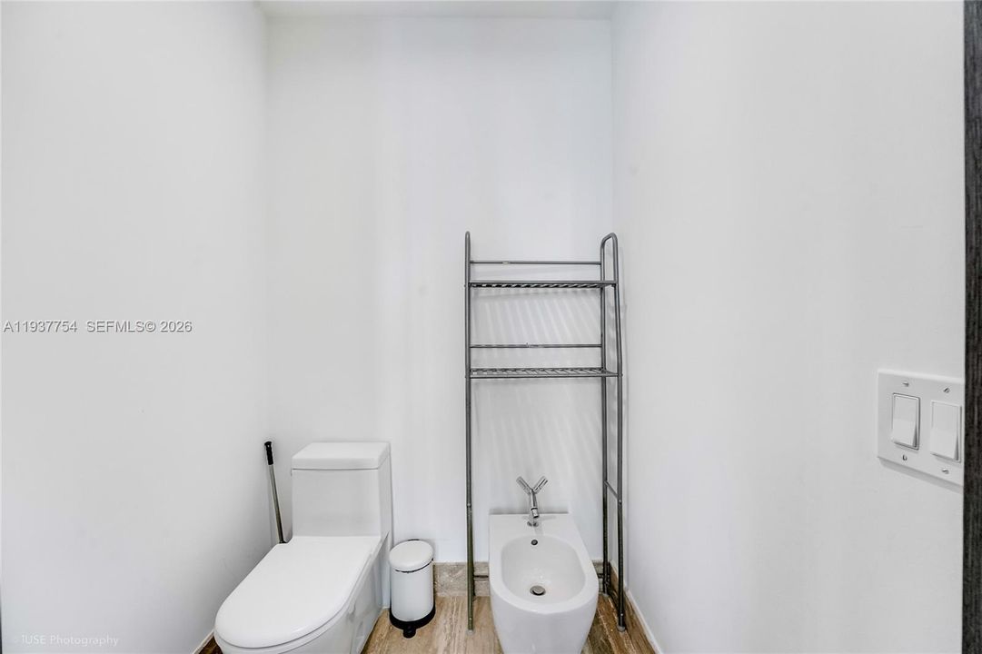 For Sale: $3,300,000 (3 beds, 3 baths, 2768 Square Feet)