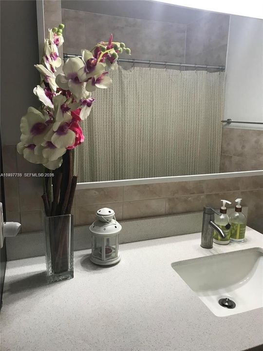 For Rent: $2,900 (3 beds, 2 baths, 1130 Square Feet)