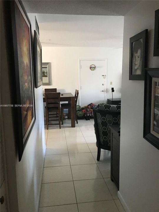 For Rent: $2,900 (3 beds, 2 baths, 1130 Square Feet)