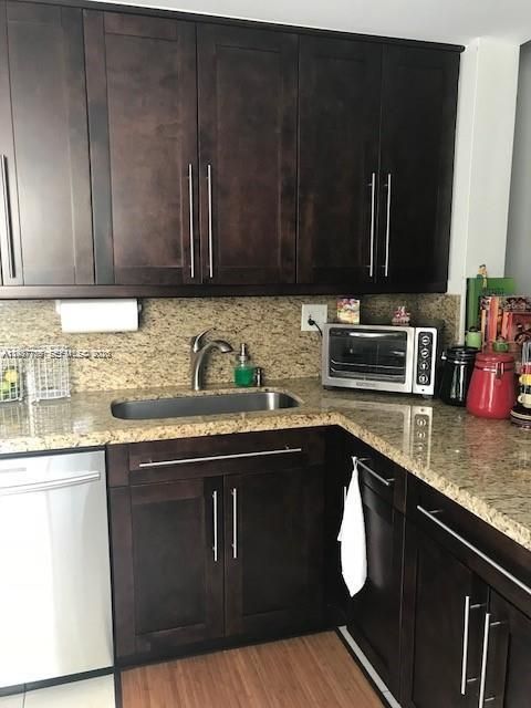 For Rent: $2,900 (3 beds, 2 baths, 1130 Square Feet)