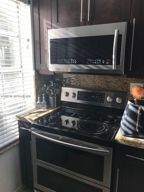For Rent: $2,900 (3 beds, 2 baths, 1130 Square Feet)